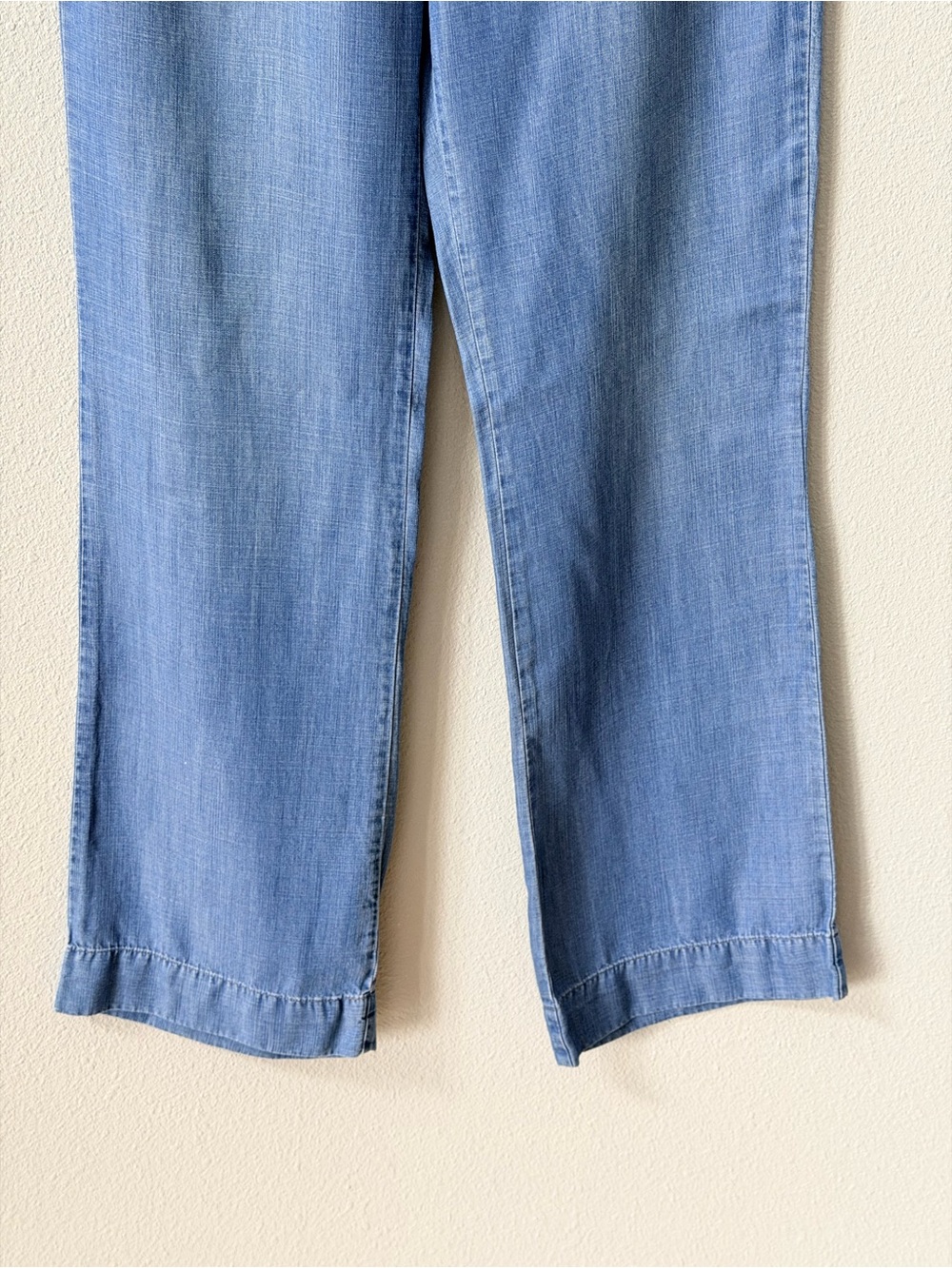 Cloth & Stone Light Blue Drawstring Chambray Pants - Picture 2 of 14